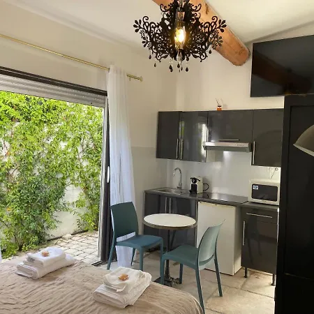 Maison Blue Palm Aix En Provence 5*
